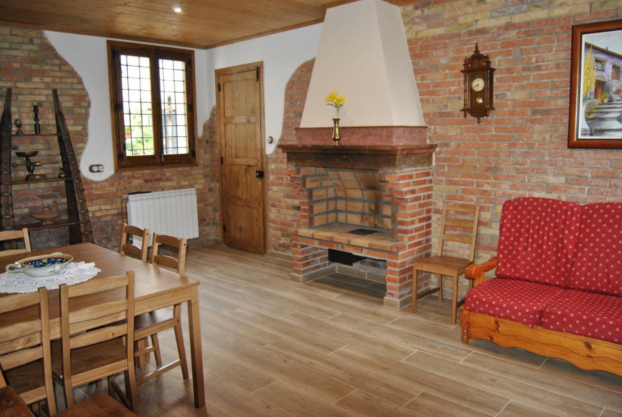 Sol Blanc Villa Alguaire ภายนอก รูปภาพ